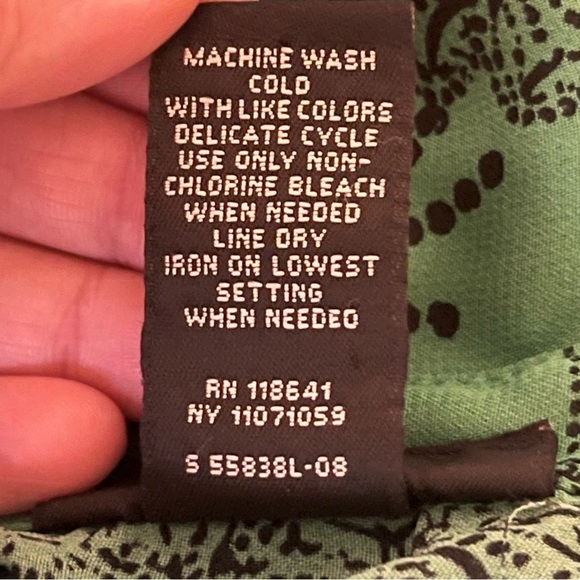 LANE BYRANT, Plus Size, Button Up, Green and Black, Shirt. Size 26/28 - Picture 13 of 13